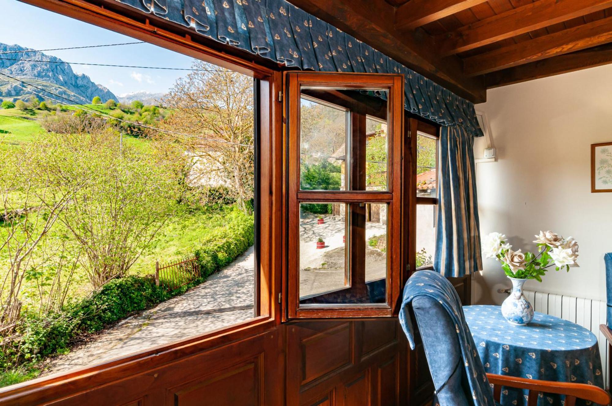 Casa Rural La Regoria Карренья-де-Кабралес Экстерьер фото
