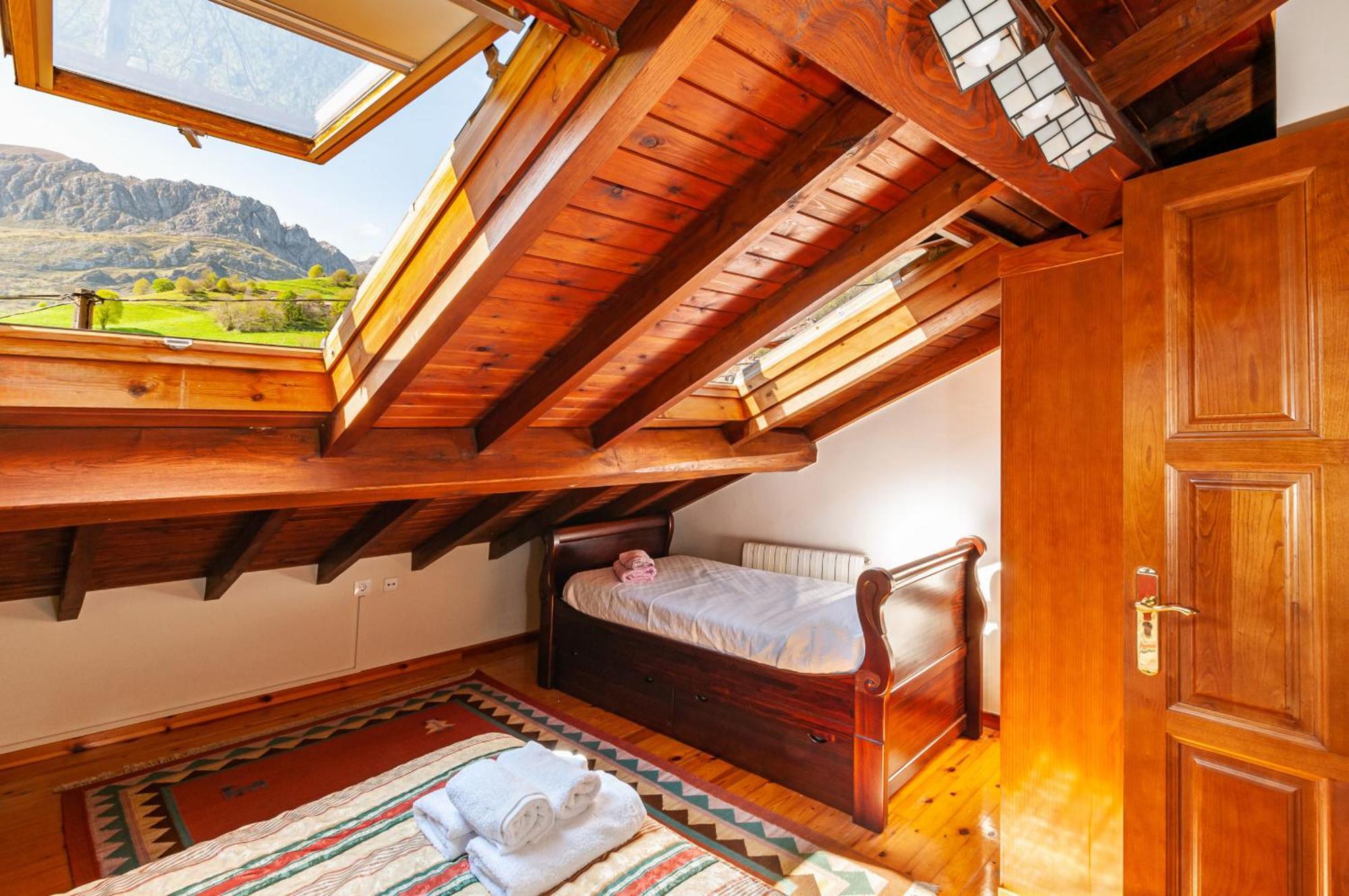 Casa Rural La Regoria Карренья-де-Кабралес Экстерьер фото